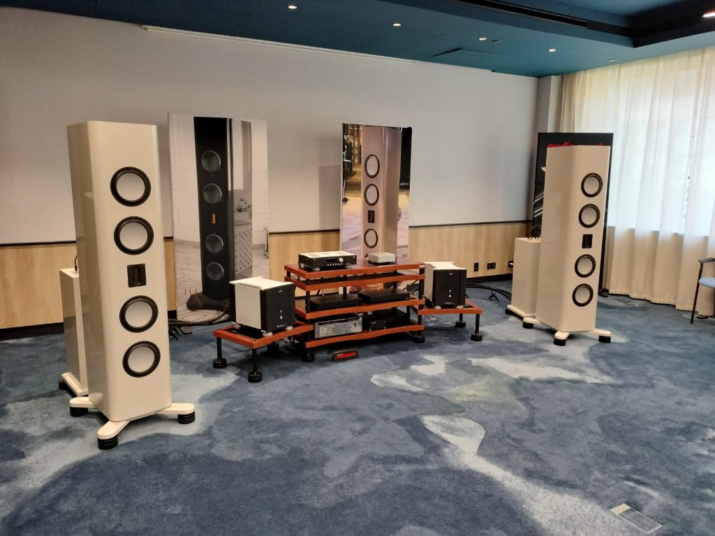2023 hu 06