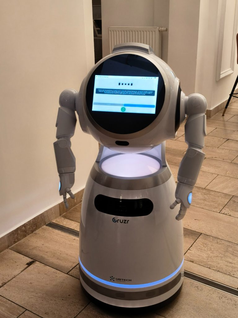 2025 hu 08